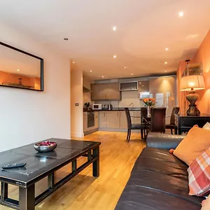  Apartment Oakstays The Quay Gem